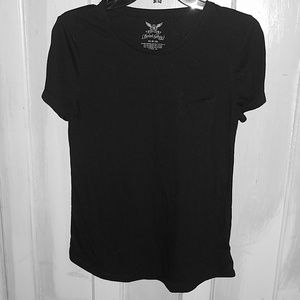 Medium short sleeve top with pocket